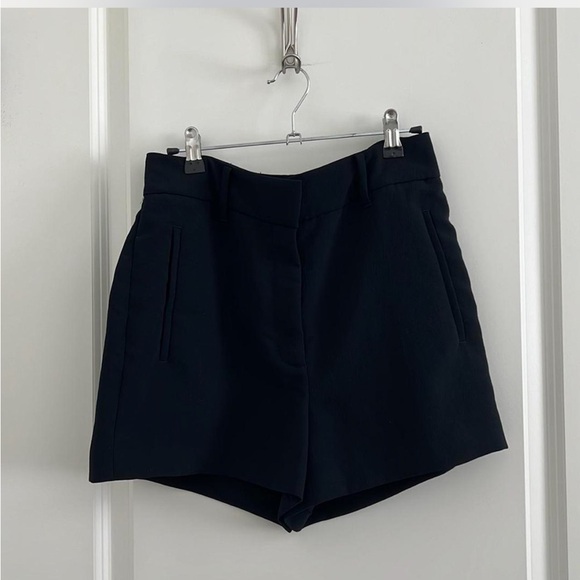 Aritzia Wilfred Dress Shorts - Picture 1 of 5
